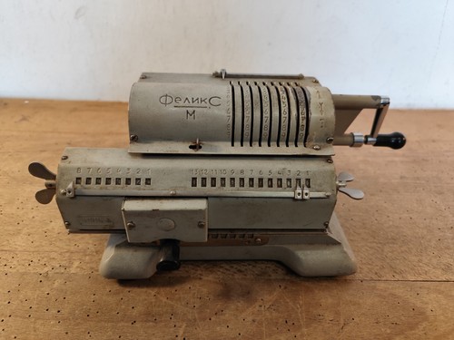 Rechenmaschine kalkulator - rechenmaschine,