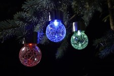 3 solarbetriebenen LED-Hängeleuchten mit für den Garten Mosaikkugel - Farbänderu