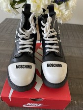 Moschino - Schwarze
