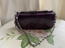 Clutch, Damen Handtasche in Schlangenleder Optik, Auberginefarben, neu