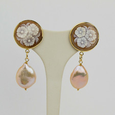 18Kt Yellow Gold Earrings With