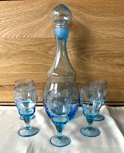 Blaues likörset karaffe mit - likörset,,