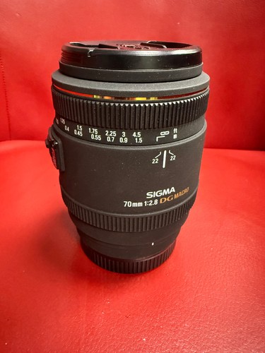 Sigma sony 70mm 8 - /,