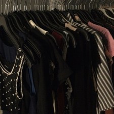 53 Teile Marken Kleiderpaket Damen Bekleidung Gr 34 XS 36 S Bekleidungspaket