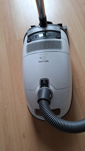 Miele s8340 staubsauger weiß - miele,