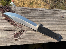 Outdoormesser mit taktischer