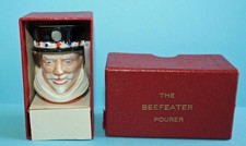 Schöne WADE Beefeater Burrough’s Gin Porzellan Schnapsnase OVP / Ausgießer