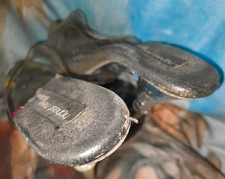 1 x High Heels abgetanzt von Highest Heels - ca. US 5.5 - stark gebraucht