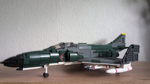 Bluebrixx phantom - f-4,