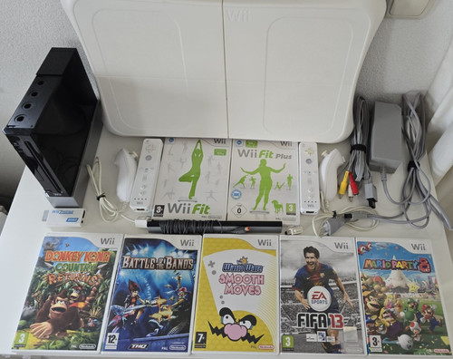 Nintendo wii black console - black,