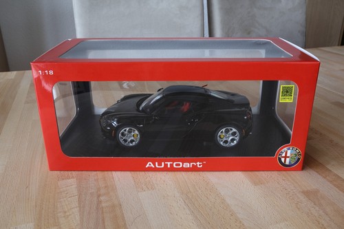 Autoart alfa romeo schwarz - romeo,