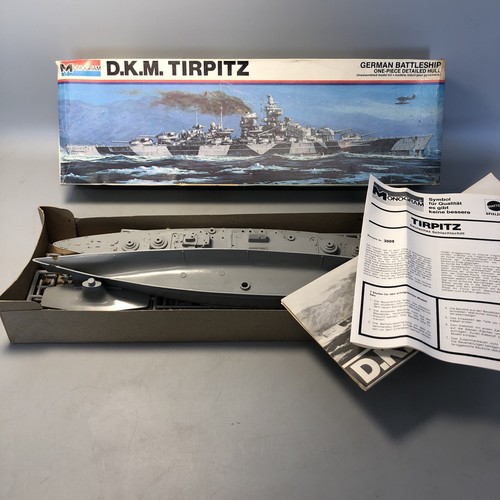 Monogram tirpitz - d.k.m.,