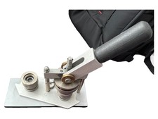 Vredestein Knopfmaschine