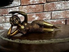 Frau im Badeanzug 30er Jahre