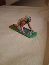 Masse DDR usw. Indianer anschleichend mit Beil  #48