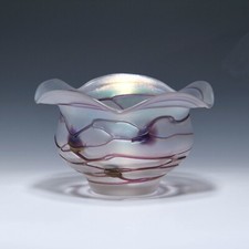 Irisierende Poschinger Vase / Schale mit Fadenauflage circa 1985 Ø 20,7 cm