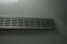 Stegblech Lüftungsgitter 133 x 8 cm eloxiert silber 