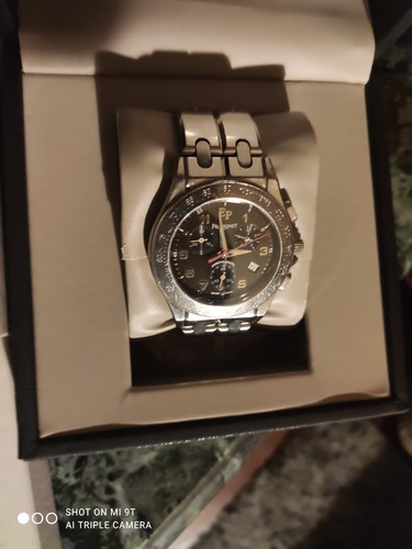 Sehr schöne kleine uhr - kleine, moorea