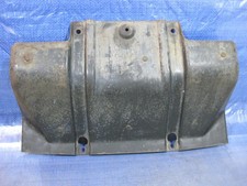 Opel Frontera B: Motorschutz