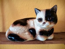 Goebel Katze liegend groß