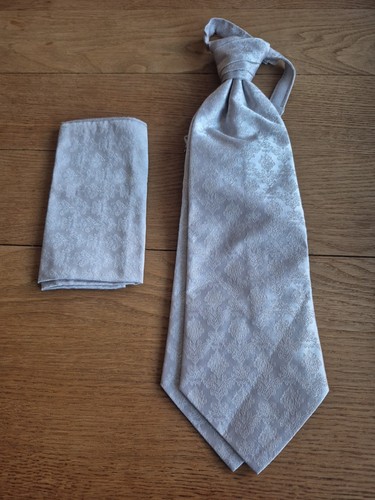 Plastron silber mit - plastron,