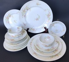 Beautiful 16 Pieces Set