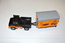 Siku 2533 Unimog mit  Bauwagen