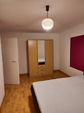 Ich verkaufe Möbel für eine 2-Zimmer-Wohnung, Umzug. Bett, Kleiderschrank, Wasch