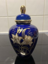  Vase mit Deckel , Kobaltblau, Golddekor