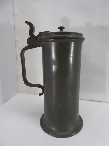 Antiker bierkrug zinn krug - antiker, zinn-krug
