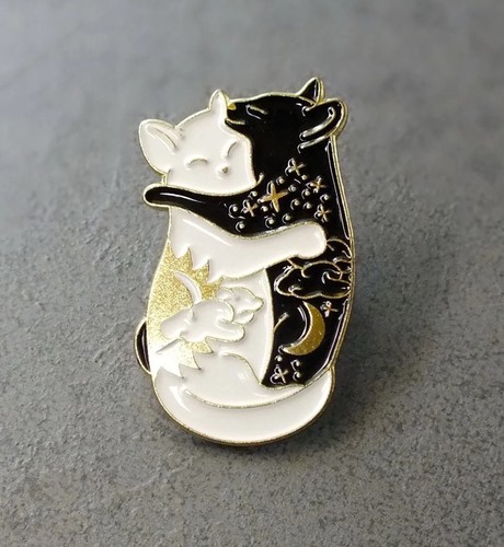 Emaille pin yin yang katzen - yang,