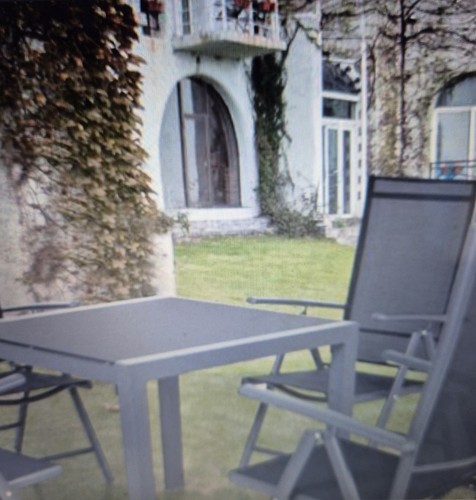 Gartentisch quadratisch grau