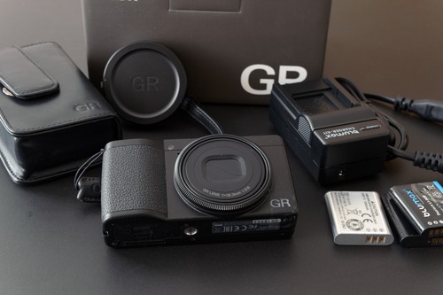 Ricoh iii kompaktkamera mit - iii,