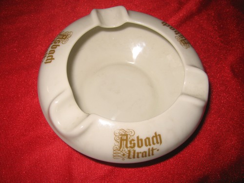 Aschenbecher asbach uralt - uralt,