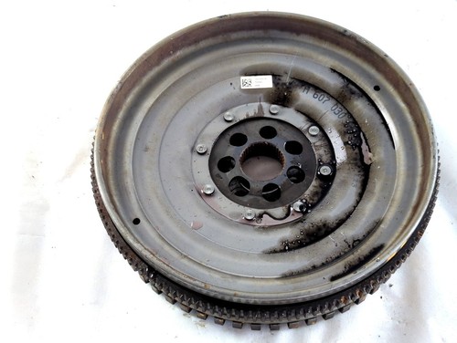 A6070301105 schwungrad mit - schwungrad,