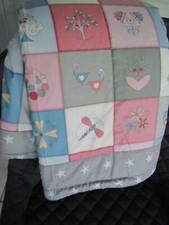 Patchworkdecke-Quilt-Kuschelde