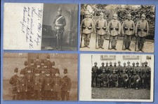 12 AK  um 1914 : Kameraden verschiedener Einheiten in Uniform u. Waffen
