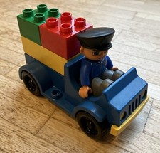 Lego Duplo Postbote mit Auto
