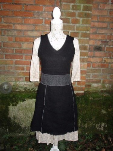 Kleid gewalkt gefilzt - , tunika