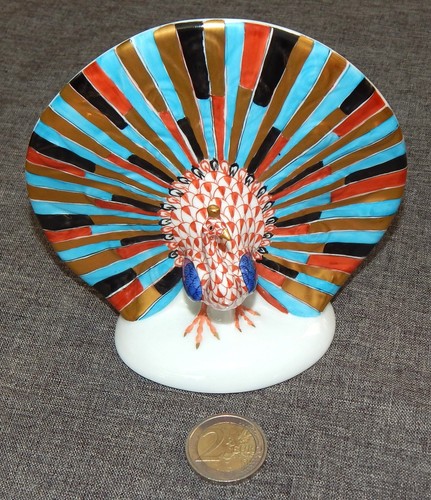 Wunderschöner porzellan pfau - wunderschöner,