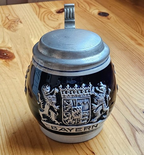 Bayerischer bierkrug mit - bierkrug,