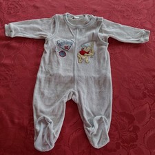 Winnie Pooh Samt Strampler mit