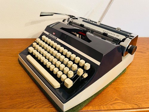 Triumph schreibmaschine - ,