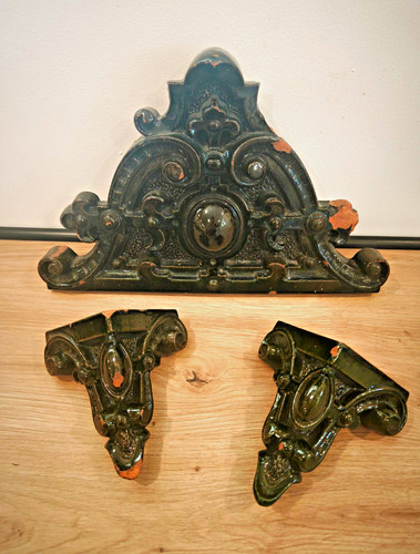 Alte kachelofenkrone - alte,