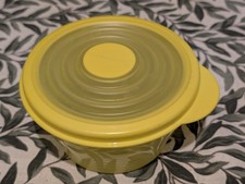 Tupperware-Schüssel 0 5l