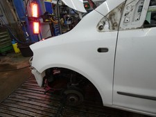 Kotflügel links Fox 5Z Candyweiss LB9A