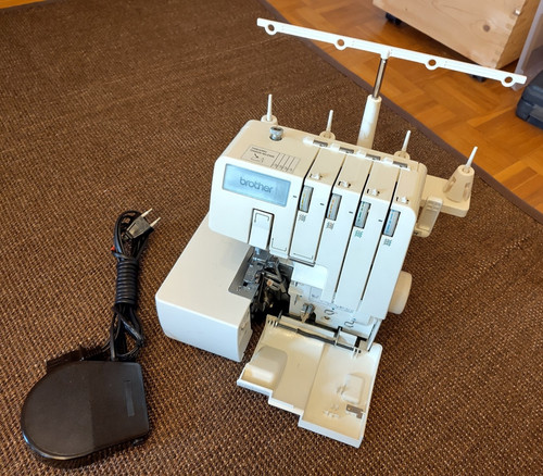 Brother lock 925d - brother,