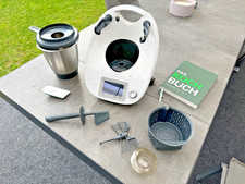 Thermomix TM5 gebraucht mit reichlich Zubehör
