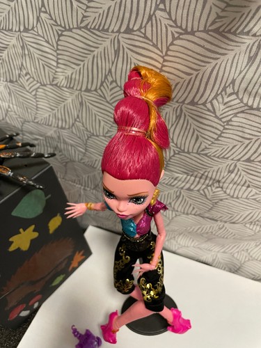 Mattel monster high - ✿●,