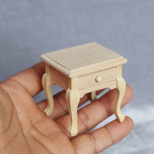 Puppenhausmöbel - 1:12,